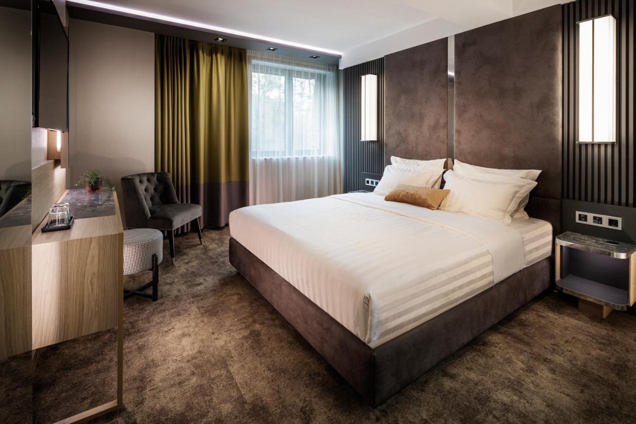 -- Este Park Hotel -- Part Of Urban Chic Luxury Design Hotels - Parking & Compliments - Next To Shopping & Dining Mall Plovdiv Exteriör bild