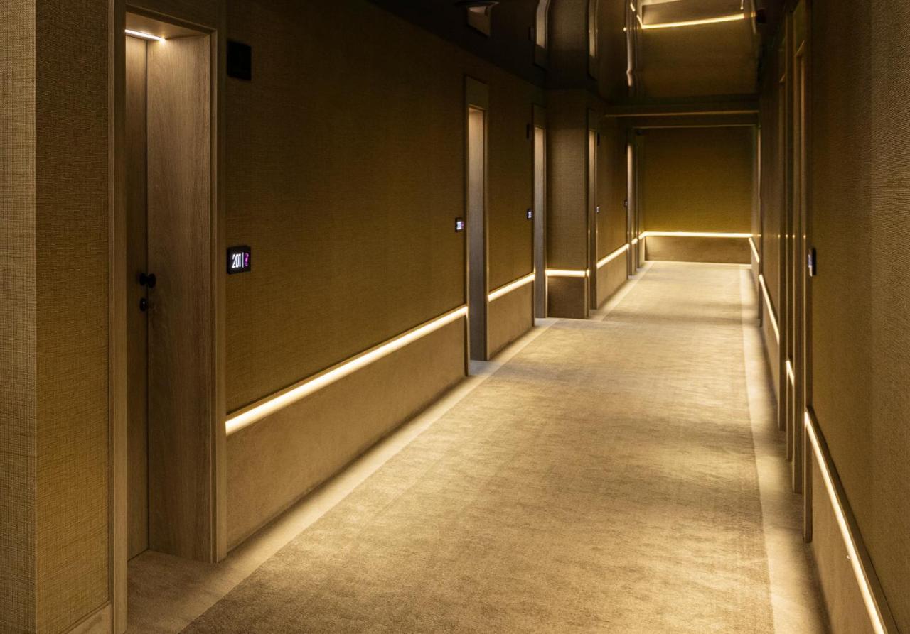 -- Este Park Hotel -- Part Of Urban Chic Luxury Design Hotels - Parking & Compliments - Next To Shopping & Dining Mall Plovdiv Exteriör bild