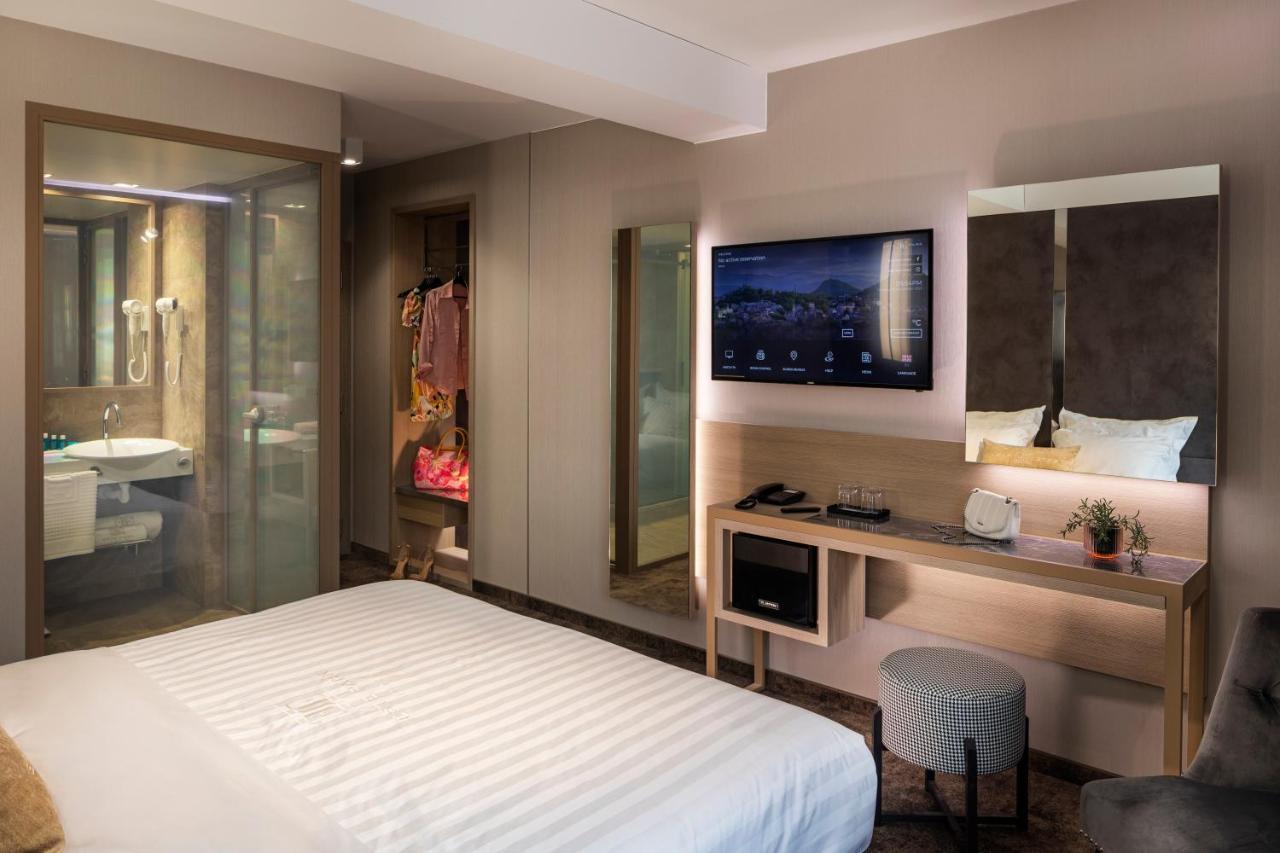 -- Este Park Hotel -- Part Of Urban Chic Luxury Design Hotels - Parking & Compliments - Next To Shopping & Dining Mall Plovdiv Exteriör bild