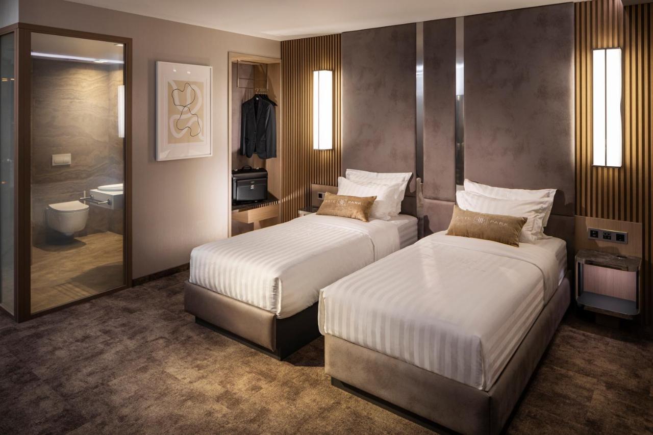 -- Este Park Hotel -- Part Of Urban Chic Luxury Design Hotels - Parking & Compliments - Next To Shopping & Dining Mall Plovdiv Exteriör bild