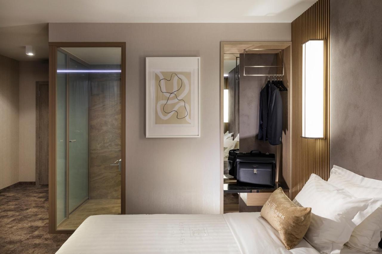-- Este Park Hotel -- Part Of Urban Chic Luxury Design Hotels - Parking & Compliments - Next To Shopping & Dining Mall Plovdiv Exteriör bild