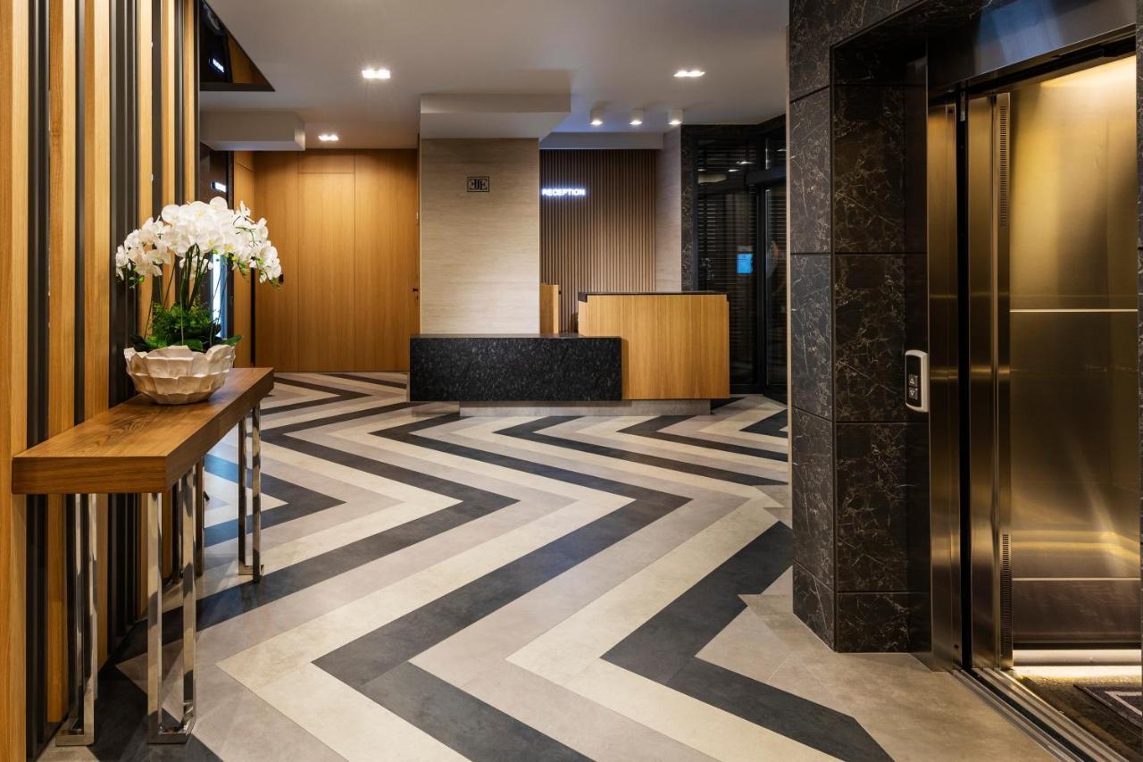 -- Este Park Hotel -- Part Of Urban Chic Luxury Design Hotels - Parking & Compliments - Next To Shopping & Dining Mall Plovdiv Exteriör bild