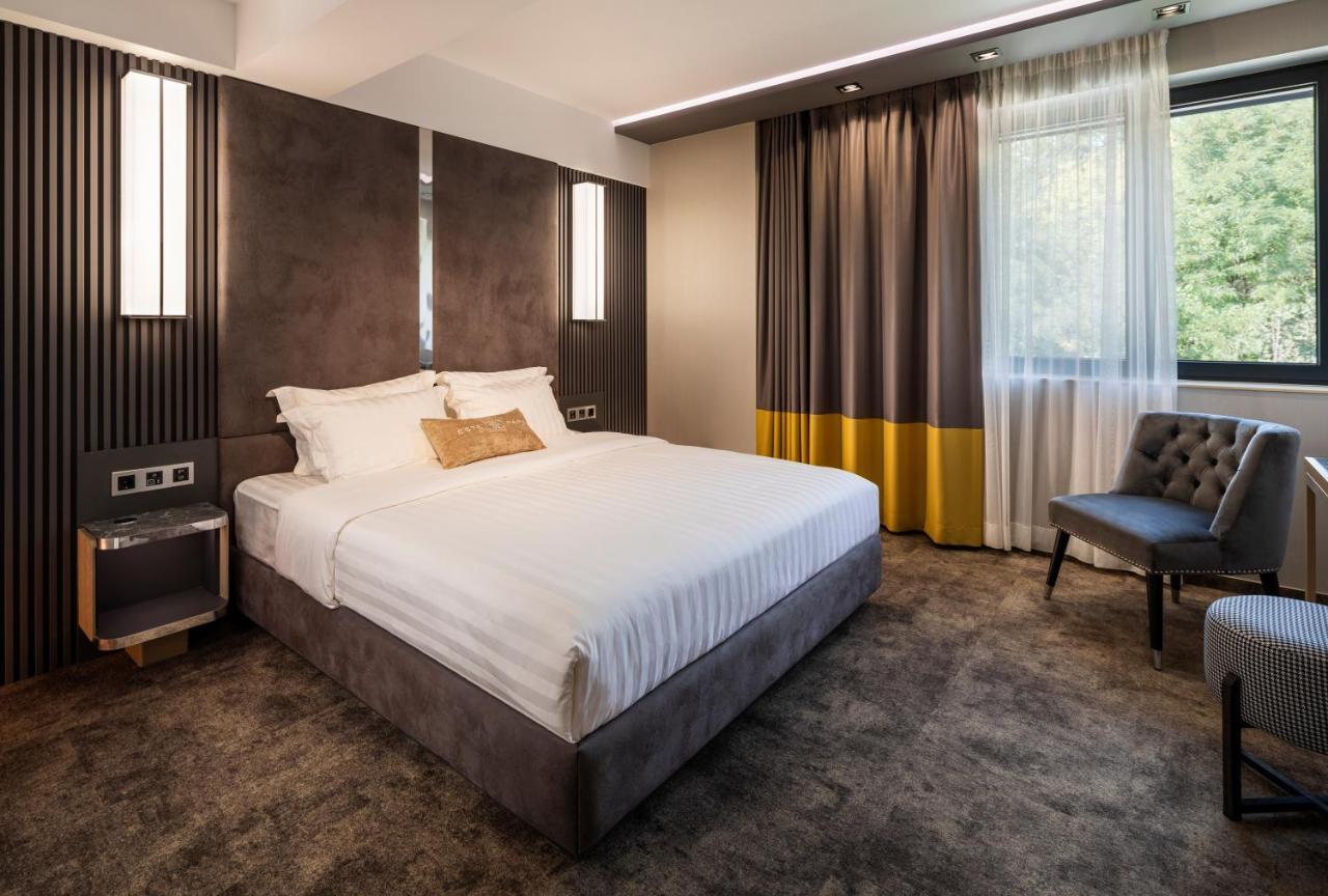 -- Este Park Hotel -- Part Of Urban Chic Luxury Design Hotels - Parking & Compliments - Next To Shopping & Dining Mall Plovdiv Exteriör bild