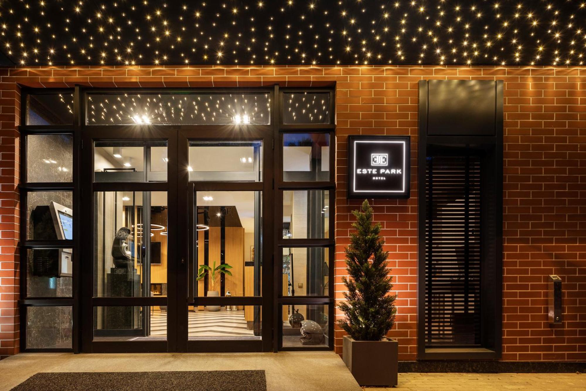 -- Este Park Hotel -- Part Of Urban Chic Luxury Design Hotels - Parking & Compliments - Next To Shopping & Dining Mall Plovdiv Exteriör bild